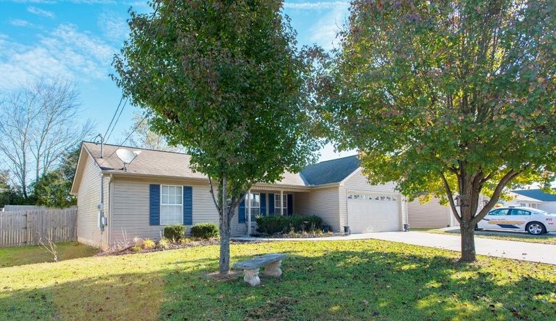 7523 Wheatmeadow Rd, Corryton, TN 37721