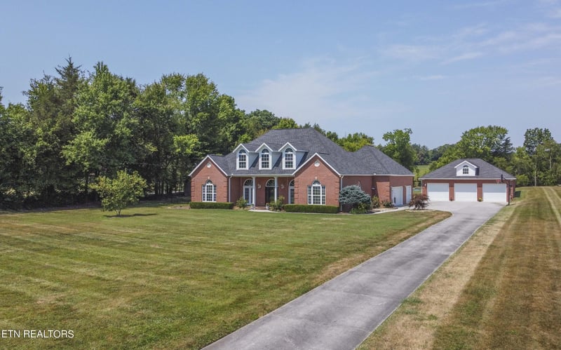 7529 Washington Pike, Corryton, TN 37721