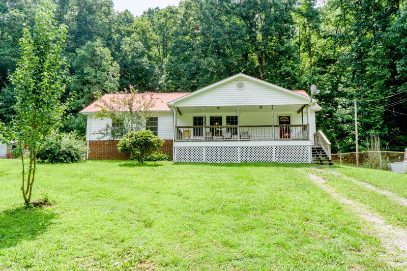 753 Old Highway 70, Harriman, TN 37748