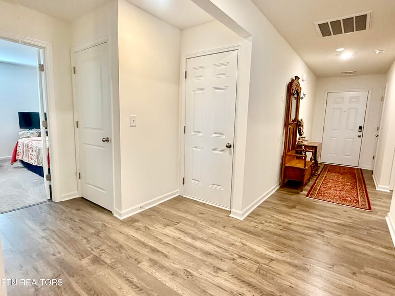 7530 Grasshopper Ln, Corryton, TN 37721
