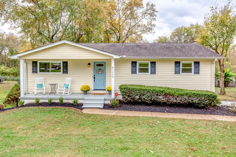 7532 Luscombe Dr, Knoxville, TN 37919