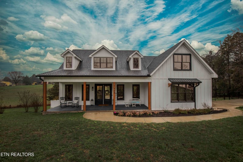 7533 Blacks Ferry Rd, Knoxville, TN 37931