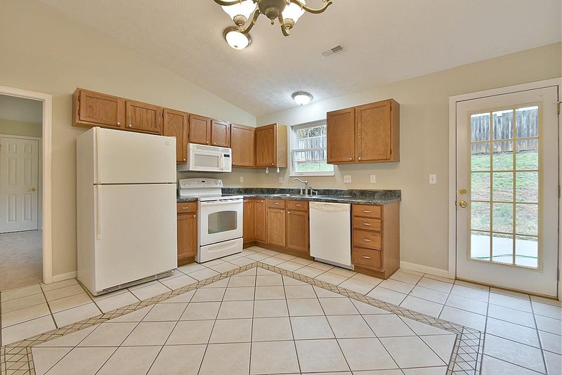 7537 Lyle Bend Ln, Knoxville, TN 37918