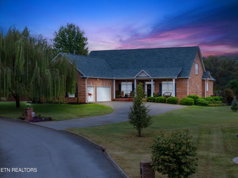 754 Deep Woods Ln, Seymour, TN 37865