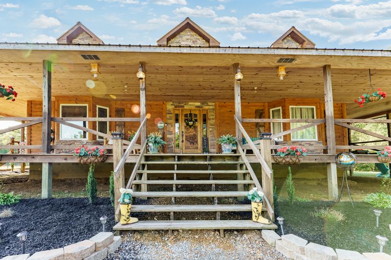 754 Pine Orchard Rd, Oakdale, TN 37829