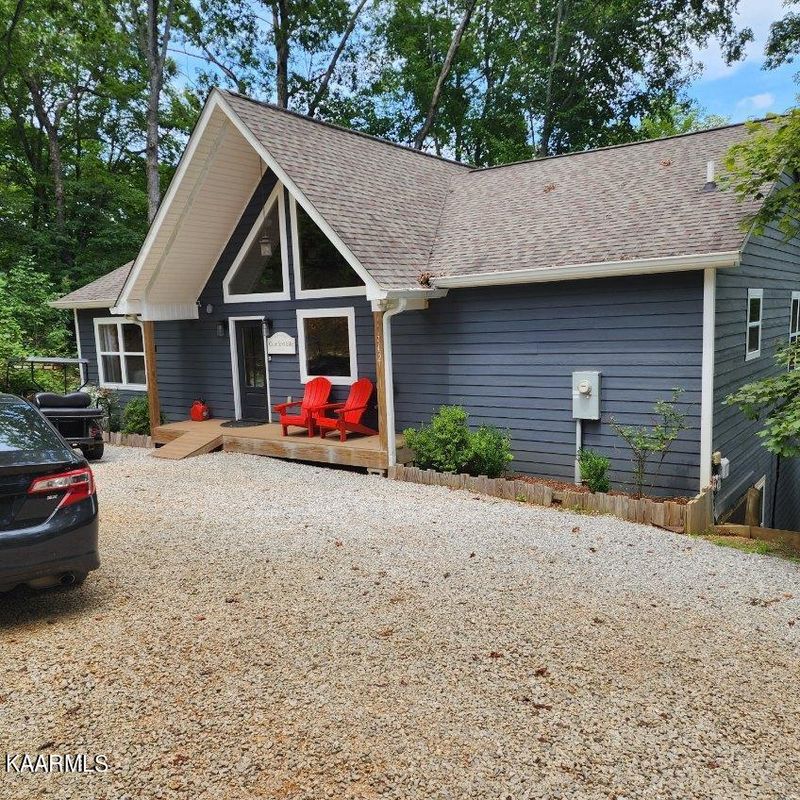754 Waterfront Tr, Lafollette, TN 37766