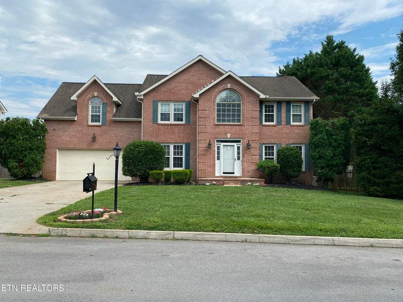 7540 Copper Lantern Dr, Knoxville, TN 37931