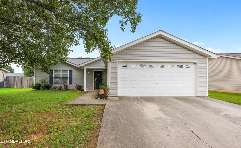 7545 Gary White Rd, Corryton, TN 37721