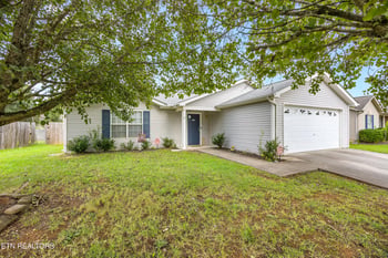 7545 Gary White Rd, Corryton, TN 37721