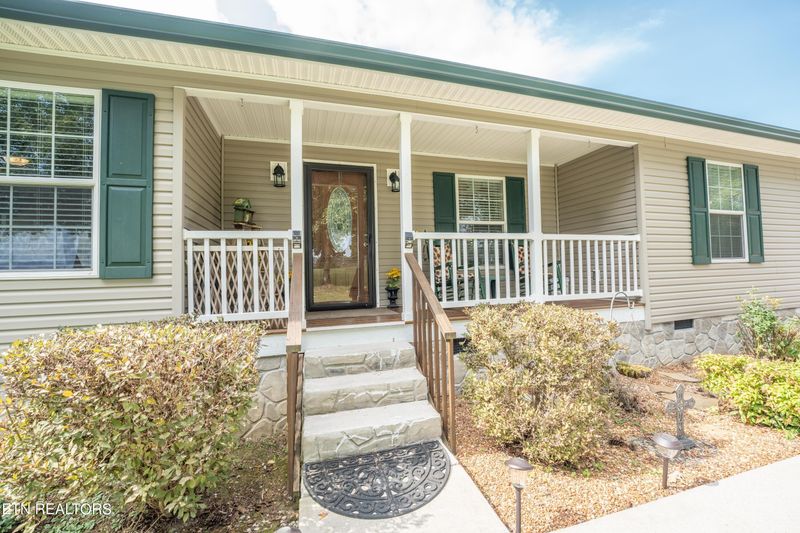 755 Hayes Rd, Crossville, TN 38555