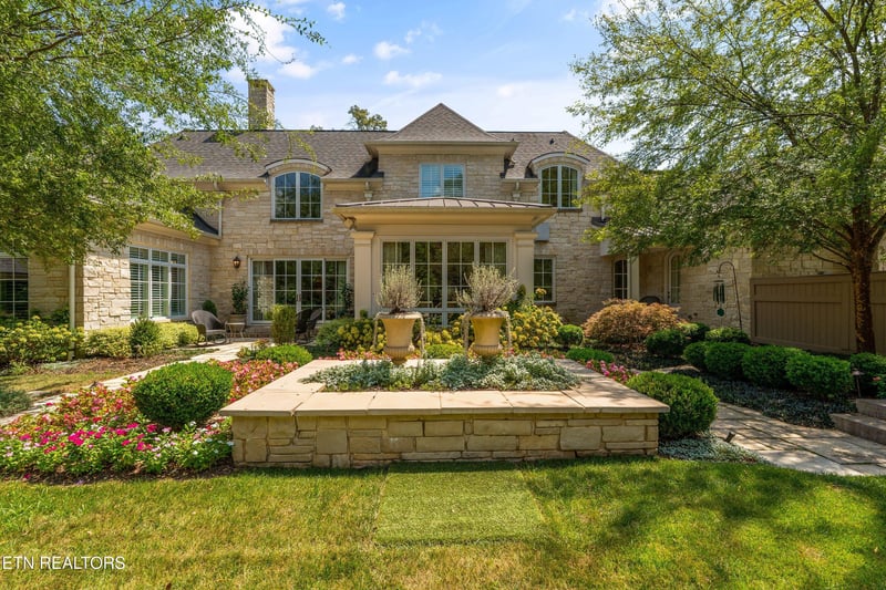 755 Kenesaw Ave, Knoxville, TN 37919