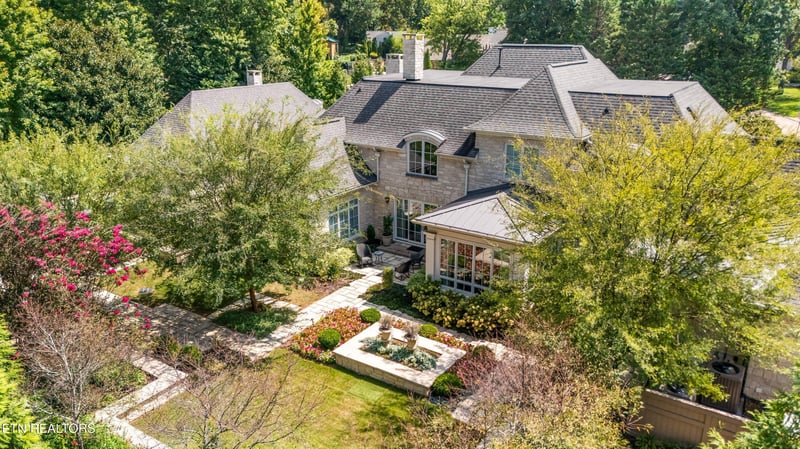 755 Kenesaw Ave, Knoxville, TN 37919
