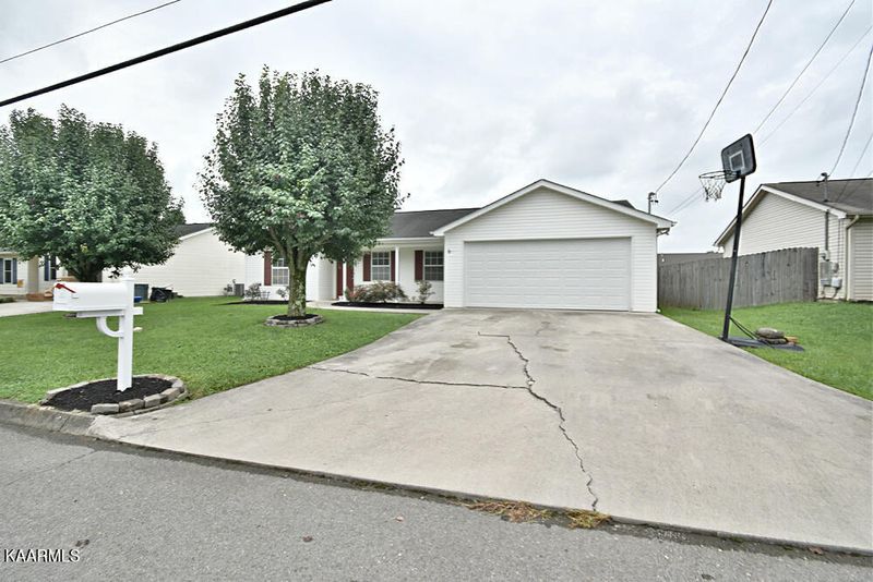 7554 Wheatmeadow Rd, Corryton, TN 37721