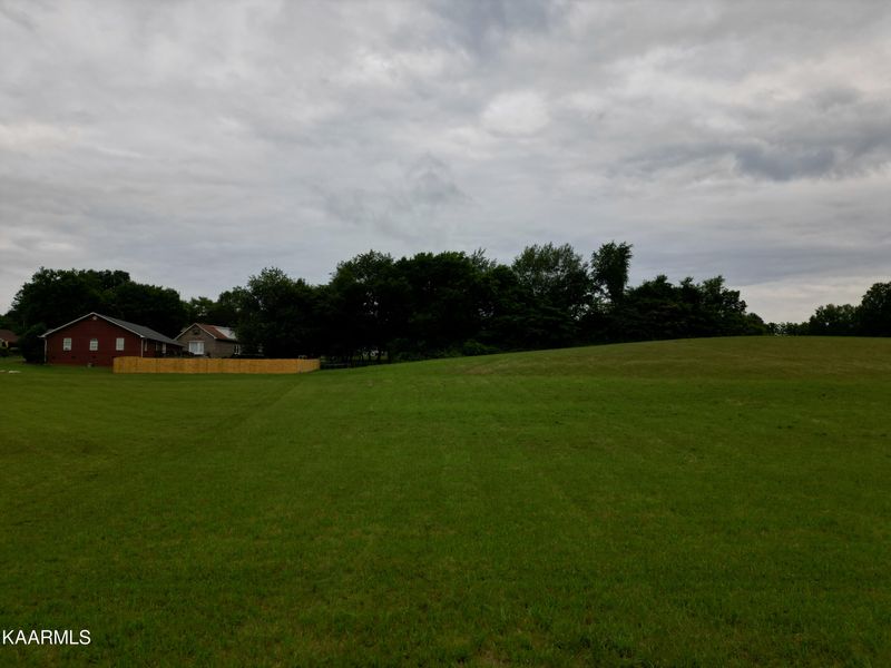 7555 Martel Rd, Lenoir City, TN 37772