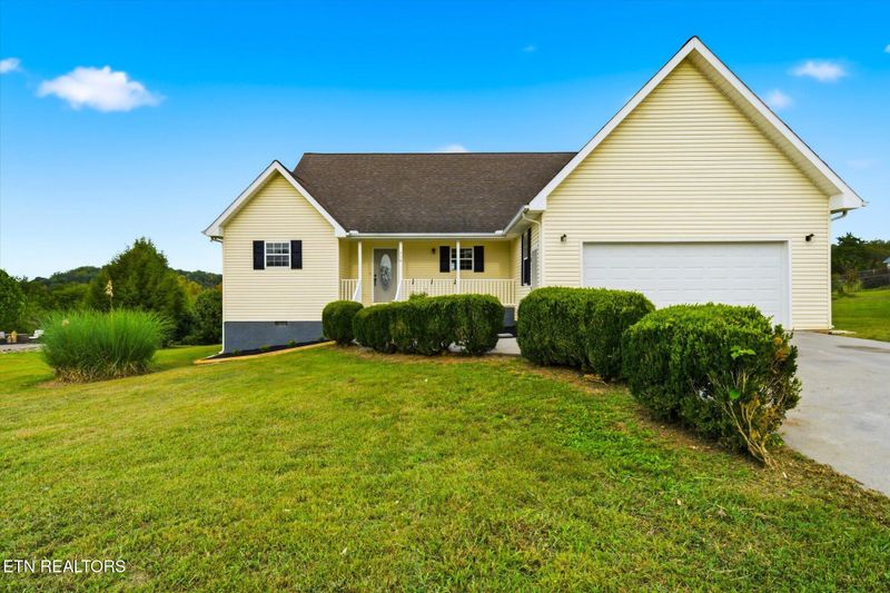 756 Harvest Meadows Dr, Kodak, TN 37764