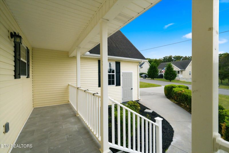 756 Harvest Meadows Dr, Kodak, TN 37764