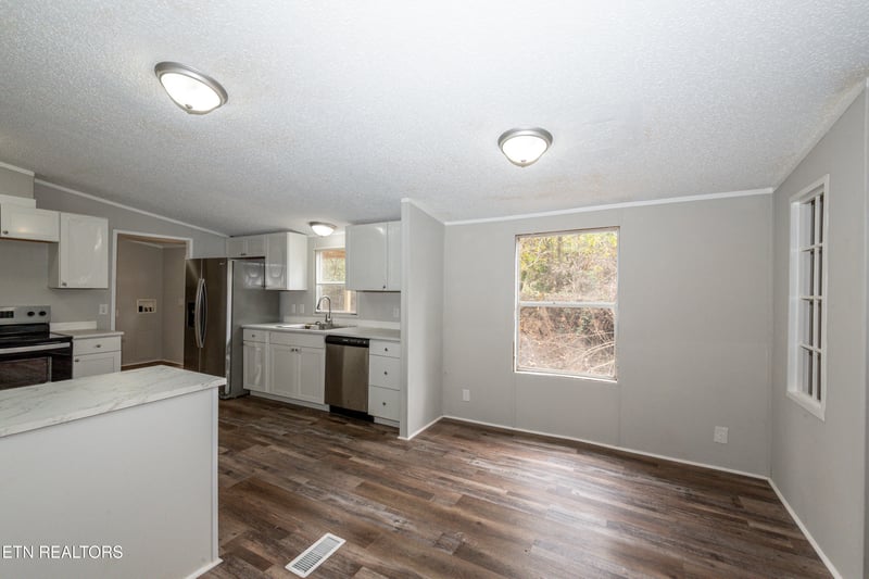 756 Marble Hill Rd, Friendsville, TN 37737