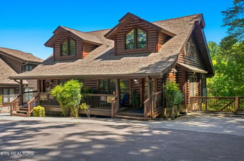 757 Golf View Blvd, Pigeon Forge, TN 37863