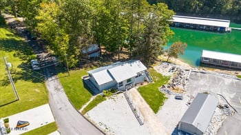 758 Indian River Boat Dock Rd, Jacksboro, TN 37757
