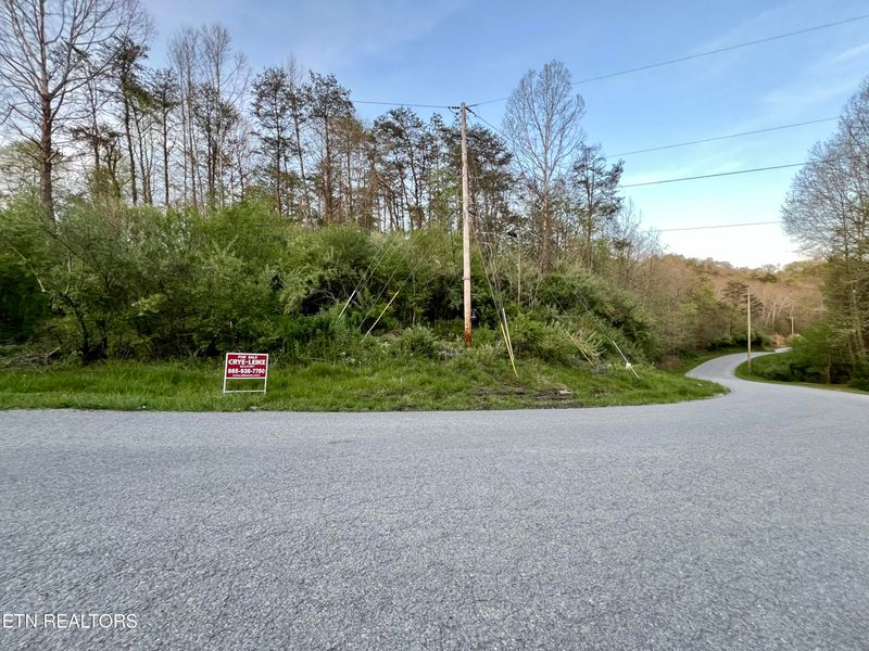 758 Lowes Branch Rd #TRACT 9, Lafollette, TN 37766
