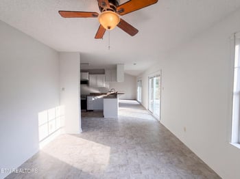 758 Meadow Ridge Rd, Walland, TN 37886