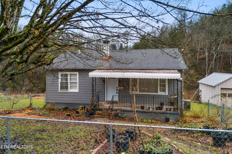 7593 Cracker Neck Rd, Washburn, TN 37888