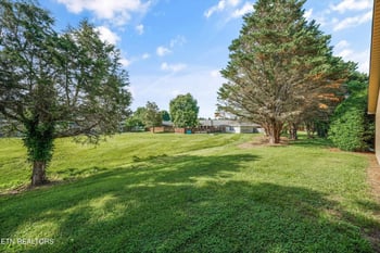 7600 Pauline Way, Knoxville, TN 37938