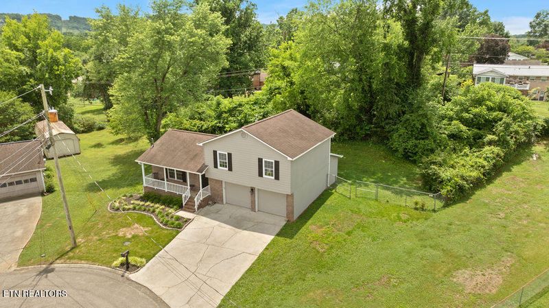 7601 Ashcroft Way, Powell, TN 37849