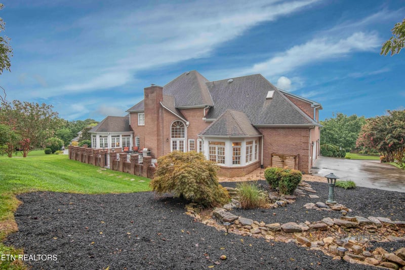 7601 Harrisburg Ct, Knoxville, TN 37909