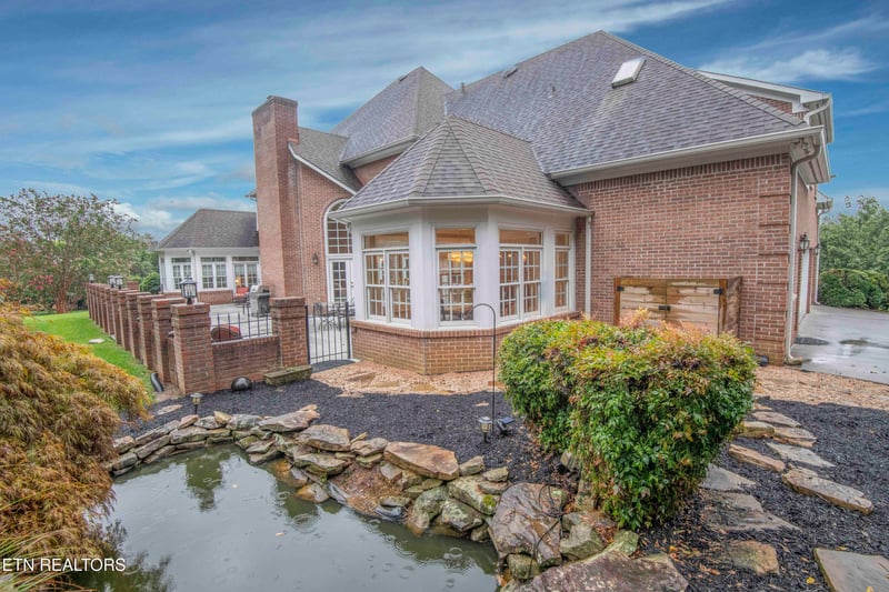 7601 Harrisburg Ct, Knoxville, TN 37909
