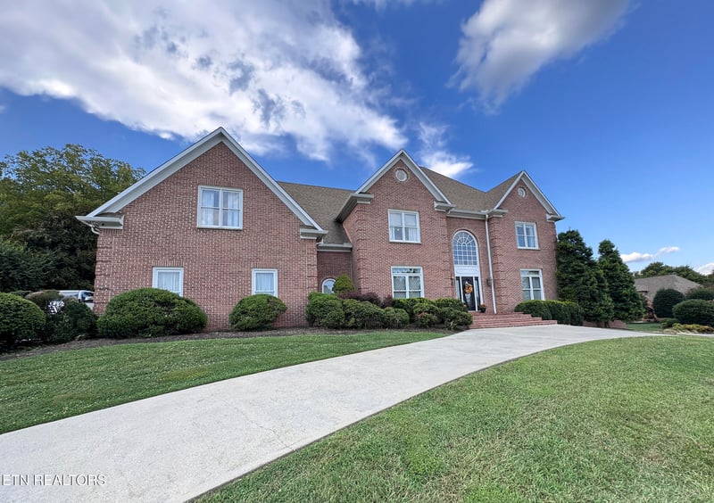 7601 Harrisburg Ct, Knoxville, TN 37909