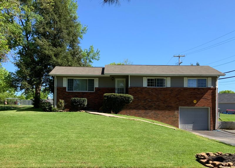 7604 Cranley Rd, Powell, TN 37849