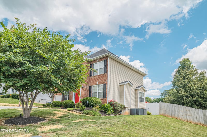 7604 Shadewell Dr, Knoxville, TN 37938
