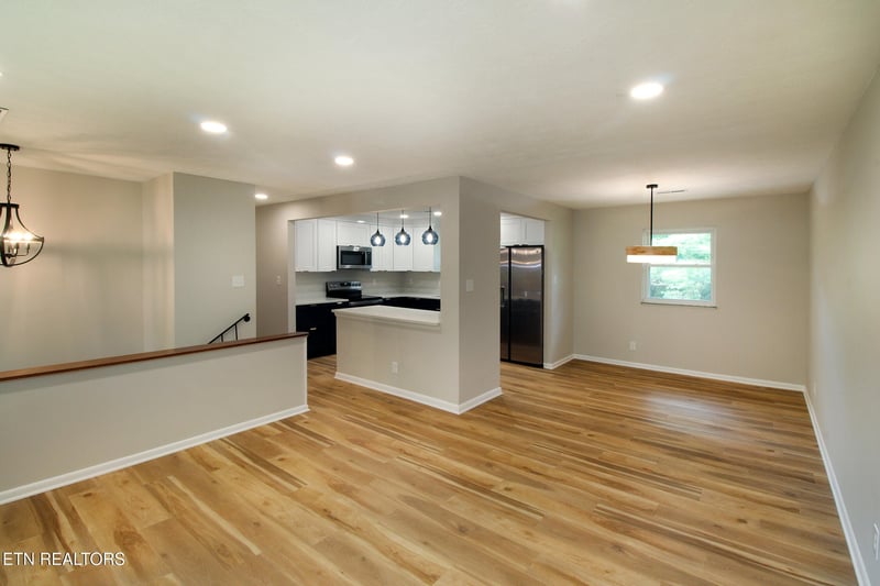 7604 SW Kingsbury Dr, Knoxville, TN 37919