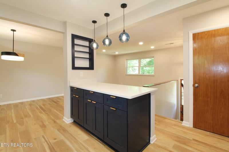 7604 SW Kingsbury Dr, Knoxville, TN 37919