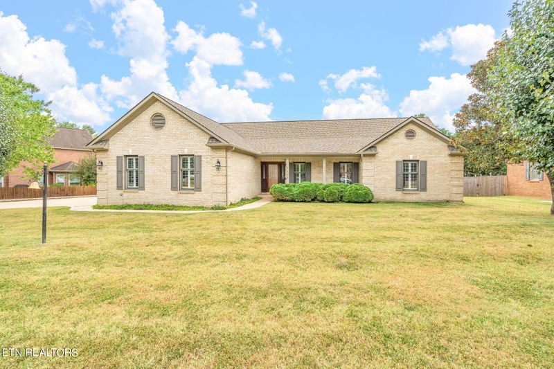 7605 Holcombridge Blvd, Powell, TN 37849