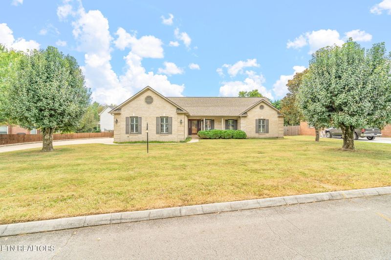 7605 Holcombridge Blvd, Powell, TN 37849