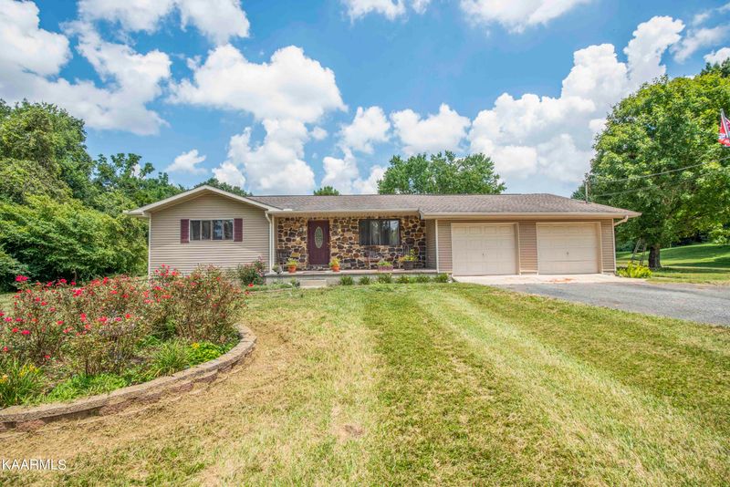 7606 Rustic Ln, Knoxville, TN 37938