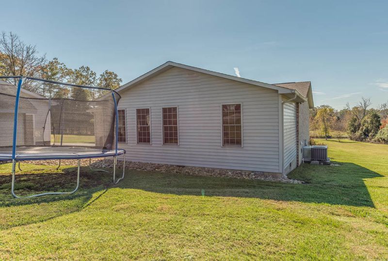 7607 Dunsmore Ln, Corryton, TN 37721