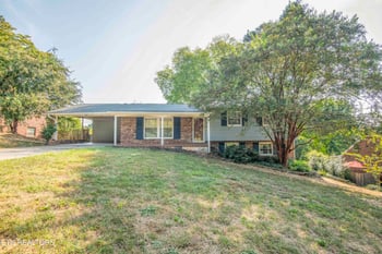 7608 Sabre Dr, Knoxville, TN 37919