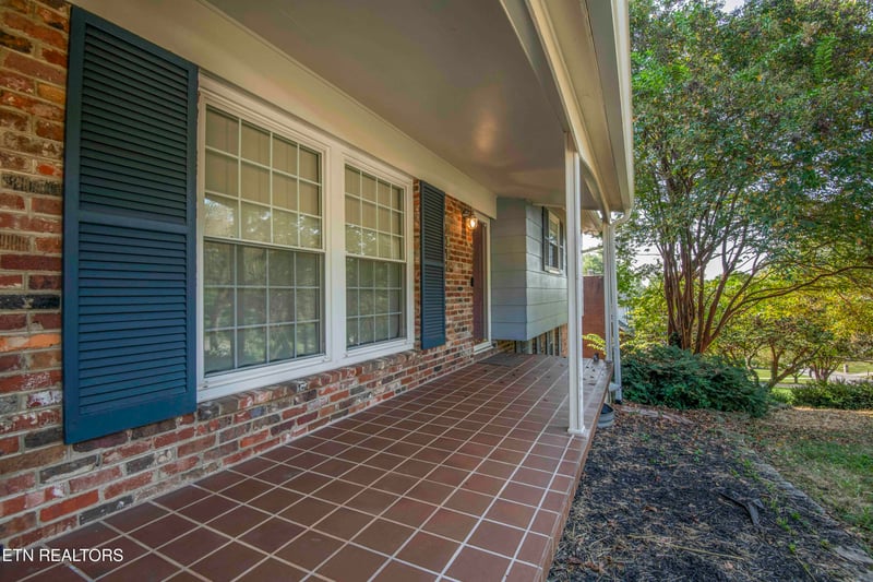 7608 Sabre Dr, Knoxville, TN 37919