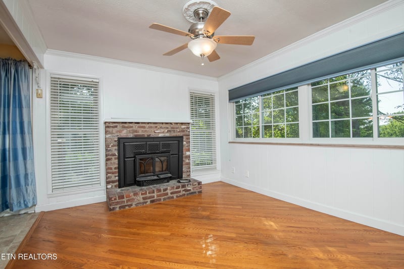 7608 Sabre Dr, Knoxville, TN 37919