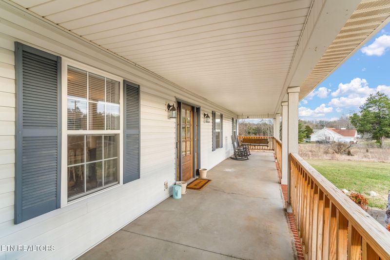 7610 Thompson School Rd, Corryton, TN 37721