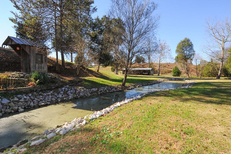 7615 Meadow Road W, Greenback, TN 37742