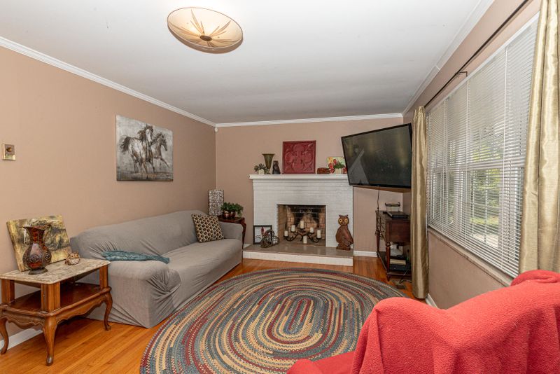 7616 E Emory Rd, Corryton, TN 37721