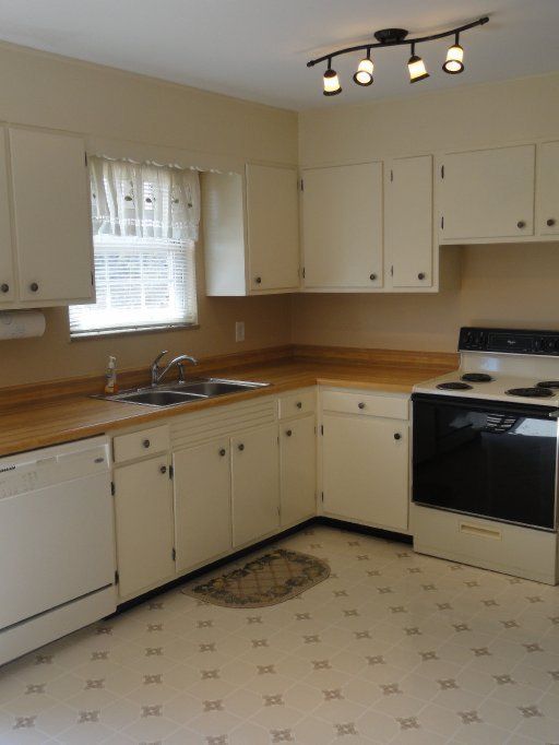 7616 Emory Rd, Corryton, TN 37721