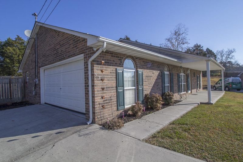 7616 Jessica Ln, Corryton, TN 37721