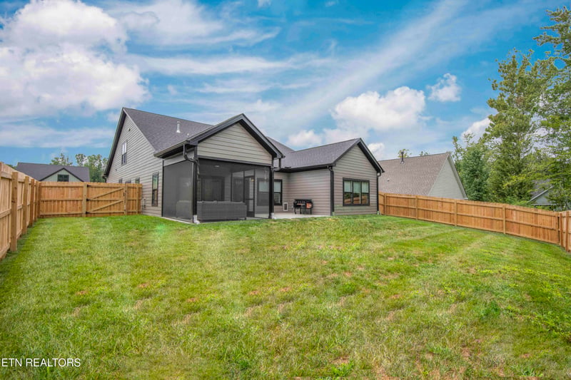 7619 Drake Ln, Knoxville, TN 37924