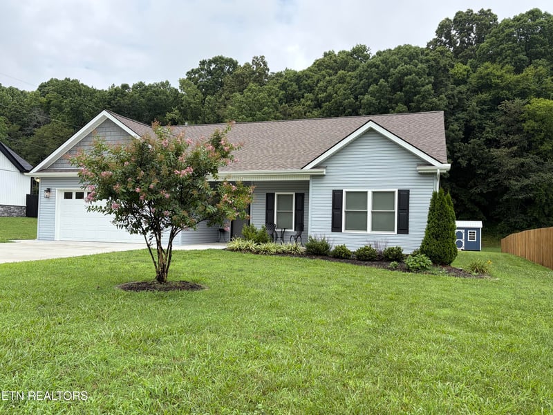 762 Hillvale Rd, Andersonville, TN 37705