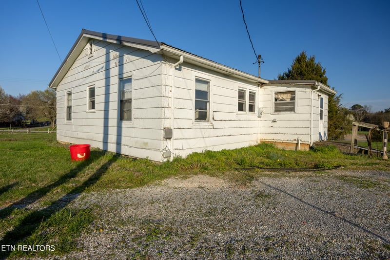 762 N Old Tellico Hwy, Madisonville, TN 37354
